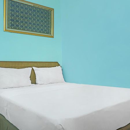 Super Oyo Collection O 92690 Hotel Limas Palembang Luaran gambar