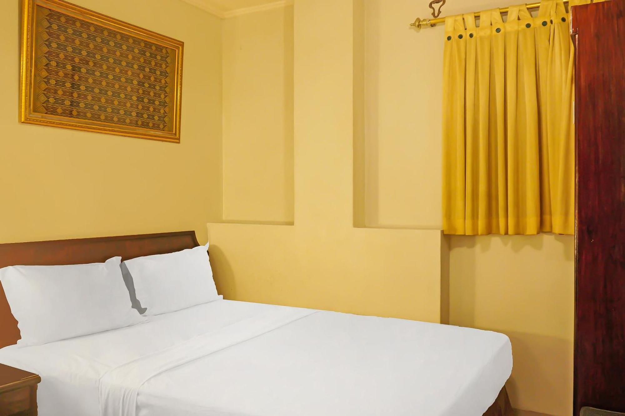 Super Oyo Collection O 92690 Hotel Limas Palembang Luaran gambar
