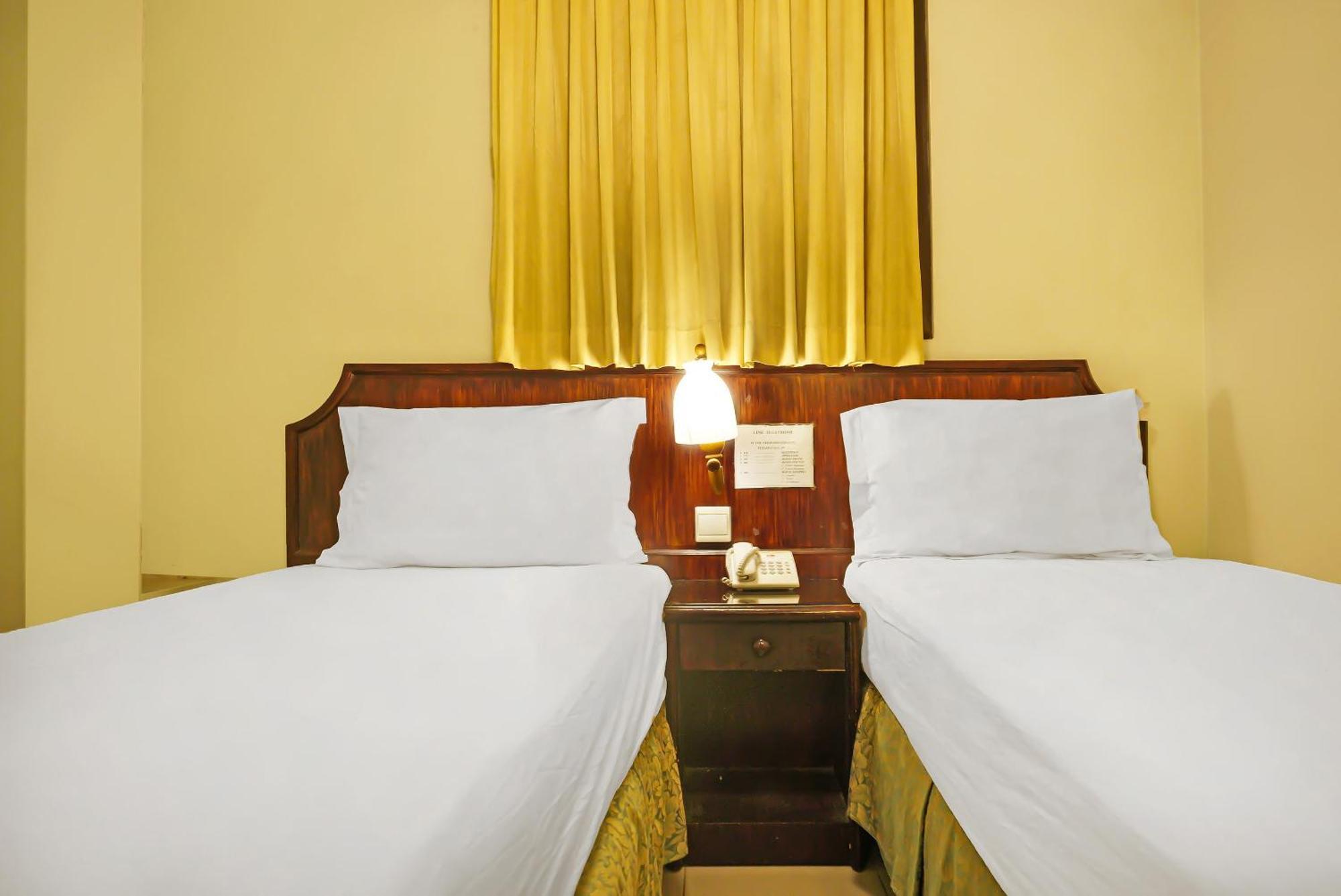 Super Oyo Collection O 92690 Hotel Limas Palembang Luaran gambar