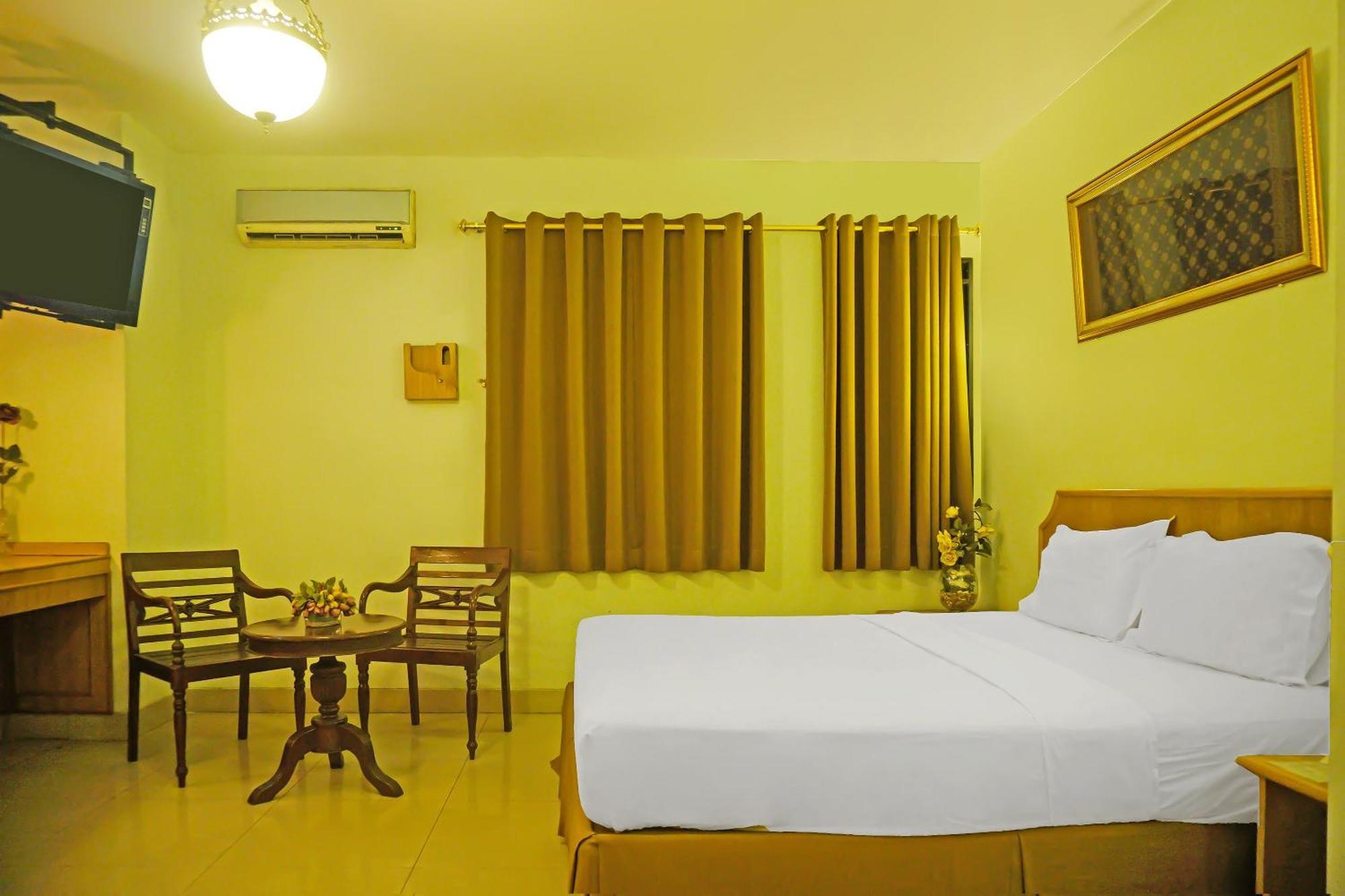Super Oyo Collection O 92690 Hotel Limas Palembang Luaran gambar