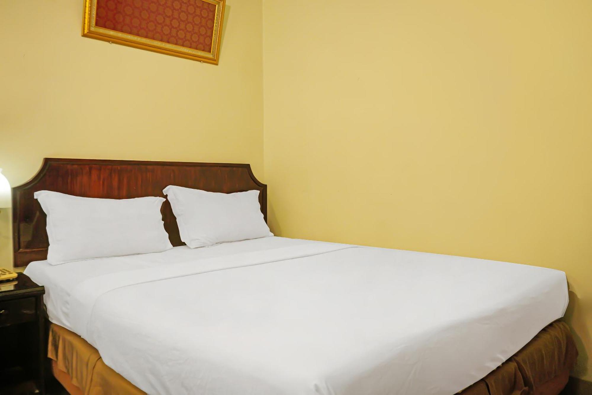 Super Oyo Collection O 92690 Hotel Limas Palembang Luaran gambar