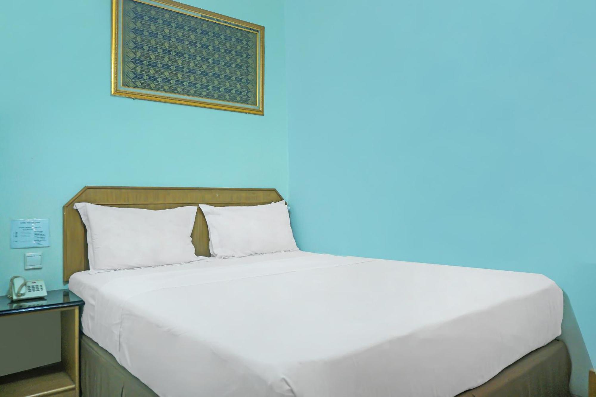 Super Oyo Collection O 92690 Hotel Limas Palembang Luaran gambar